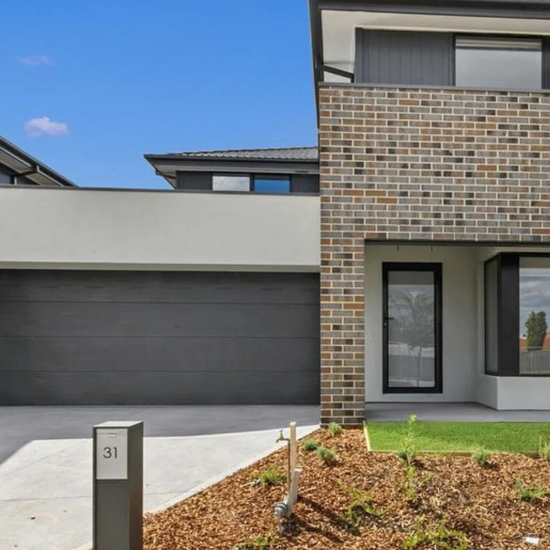 Austin Parcel Pillar Letterbox - Charcoal - Image 21