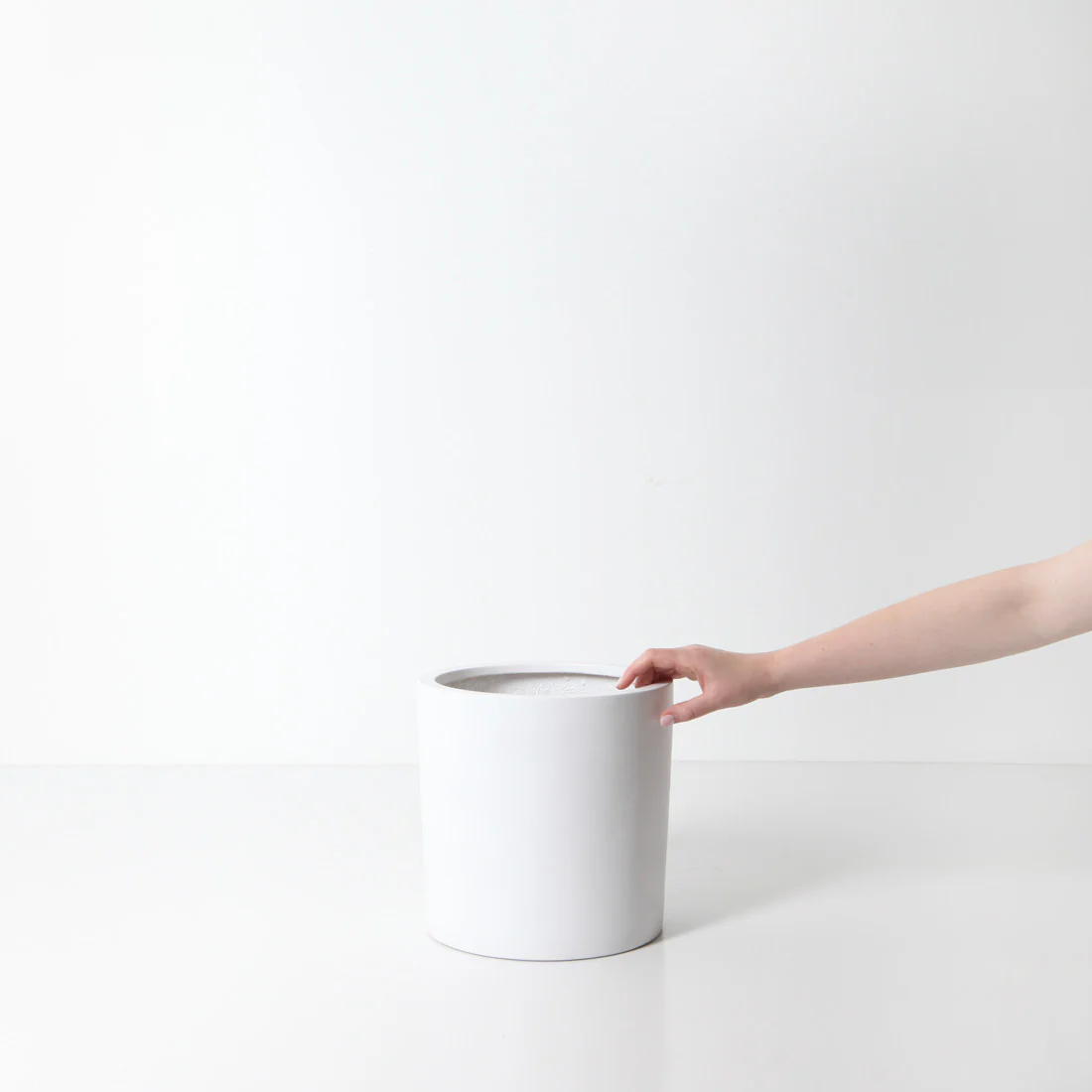 Bondi Plant Pot - White - Image 16