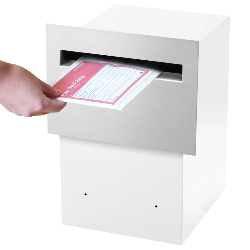 Chelsea Fence Letterbox - Stainless Steel - Image 11