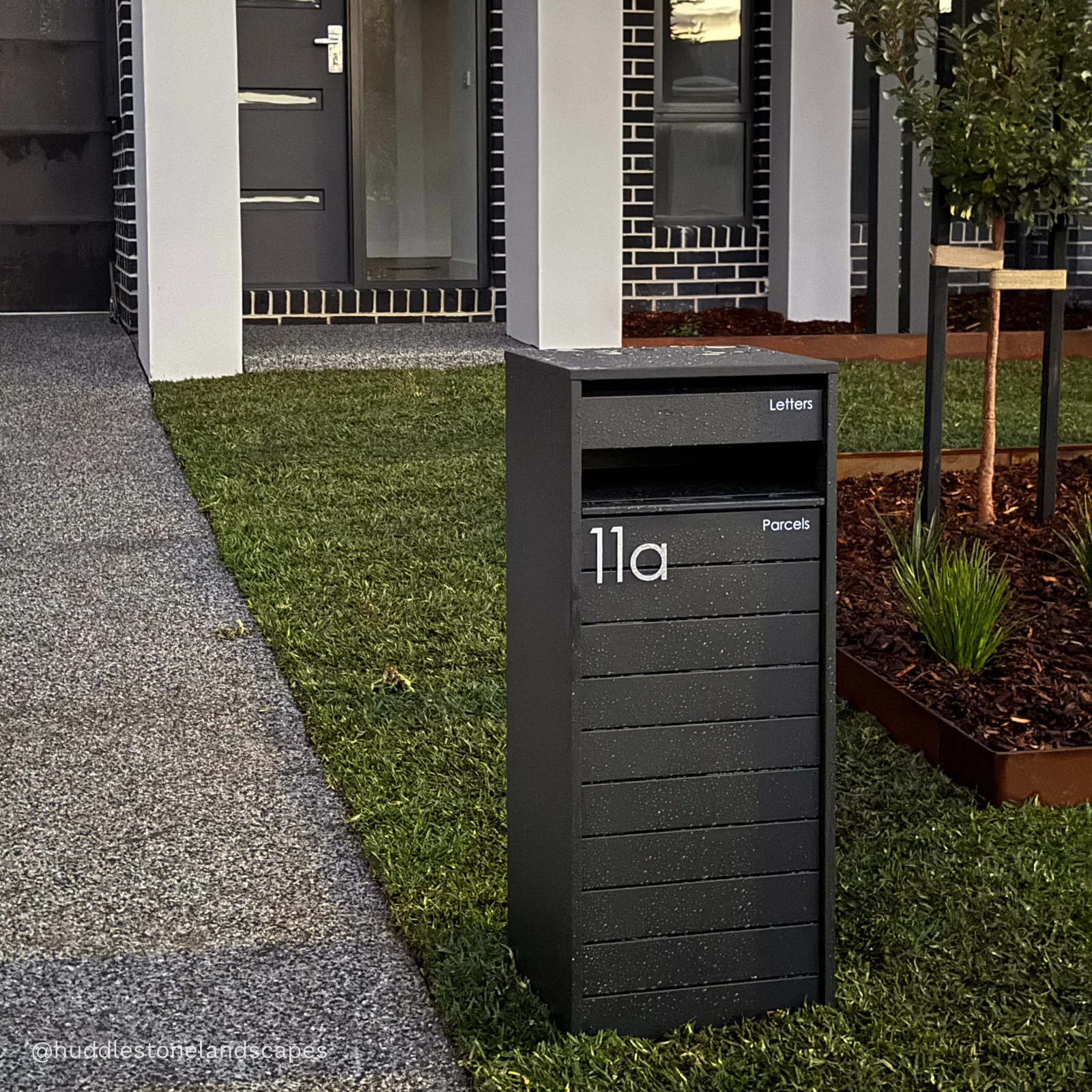 Hamilton Parcel Pillar Letterbox - Charcoal - Image 21