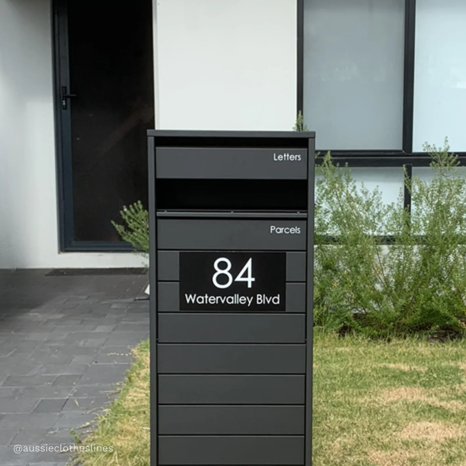 Hamilton Parcel Pillar Letterbox - Charcoal - Image 23