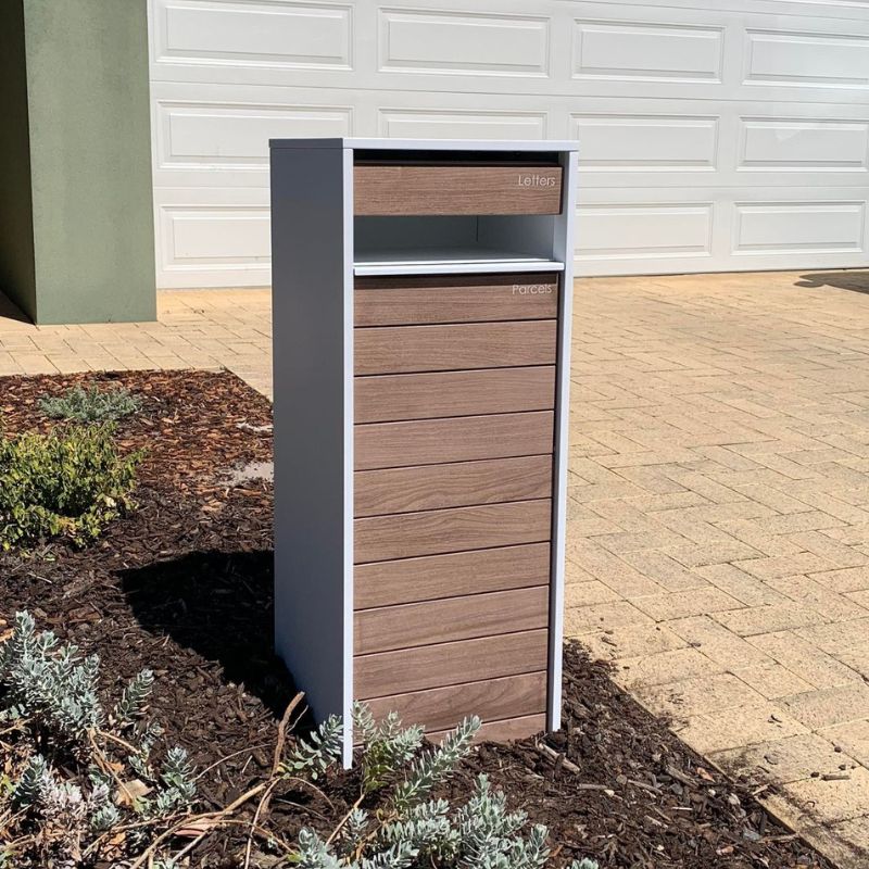 Hamilton Parcel Pillar Letterbox - White - Image 17