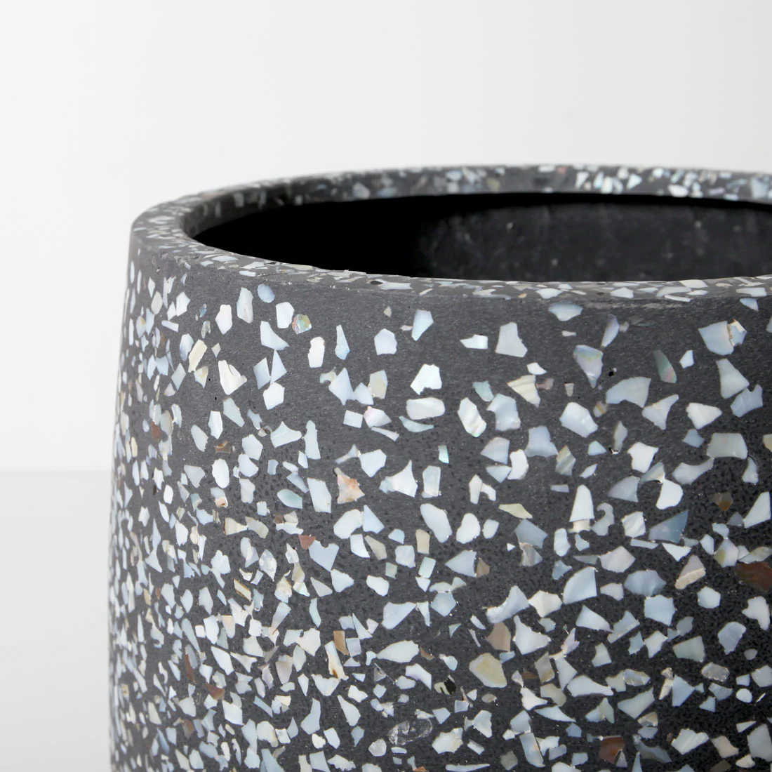 Malibu Plant Pot - Charcoal Seashell - Image 12