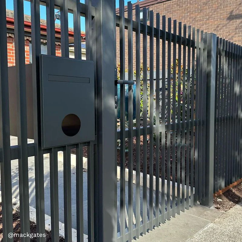 Monza Fence Letterbox - Image 3