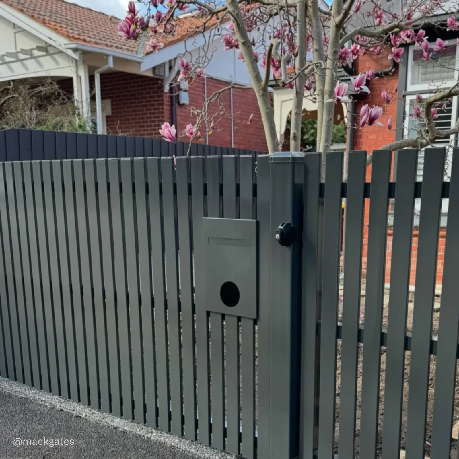 Monza Fence Letterbox - Image 4