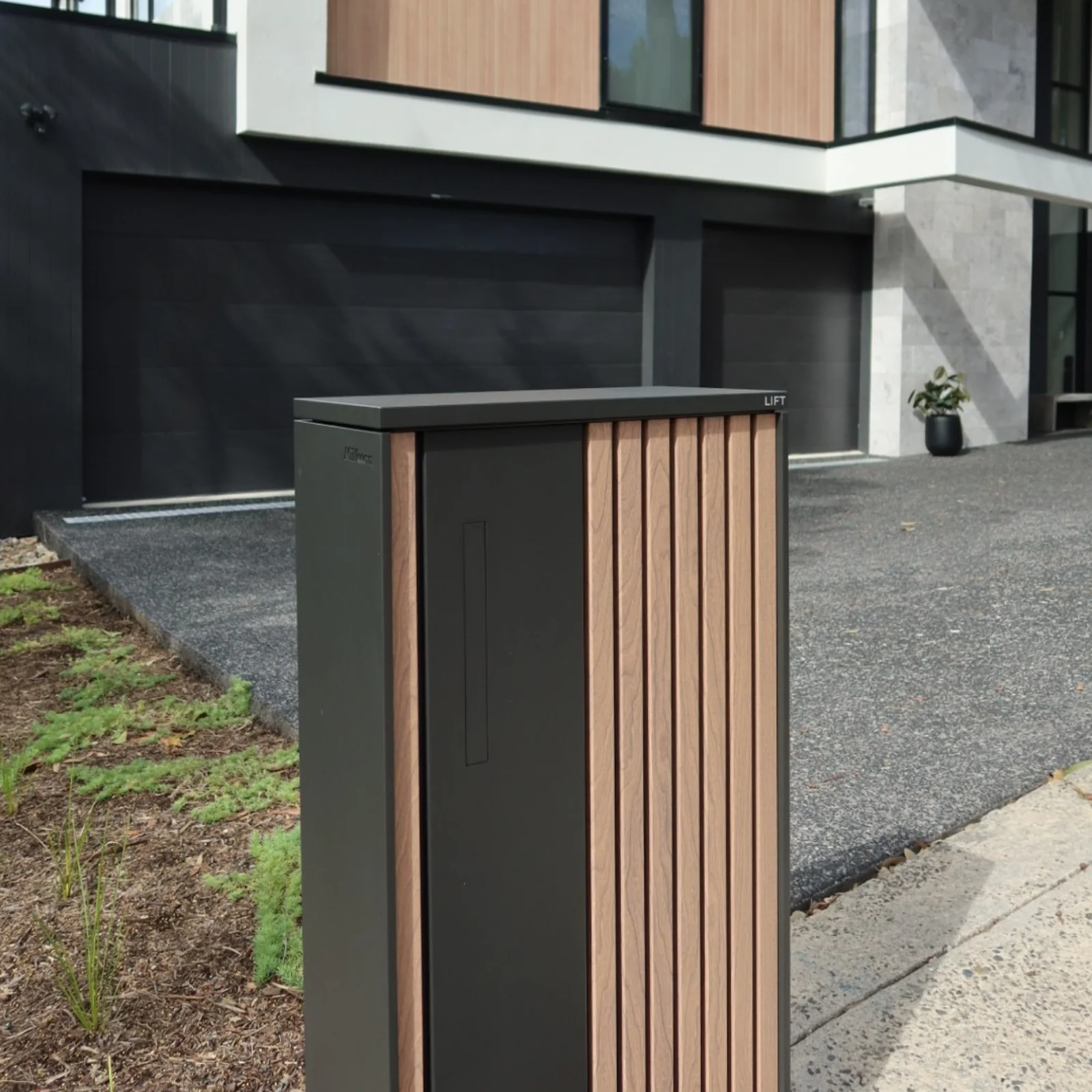 Noosa Extra Wide Parcel Pillar Letterbox - Charcoal - Image 3