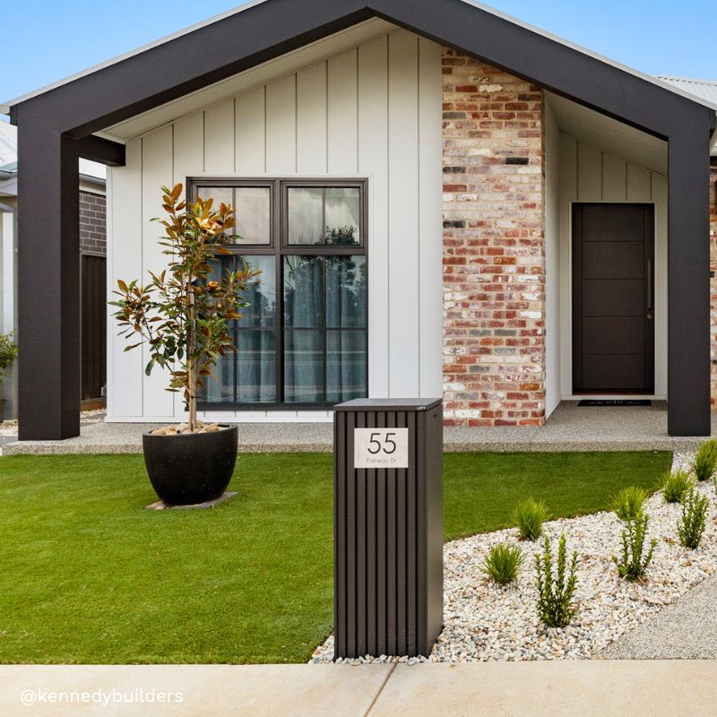 Noosa Parcel Pillar Letterbox - Charcoal - Image 12