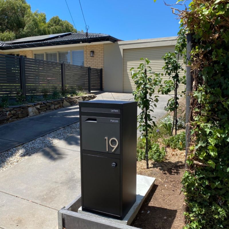 Parcel Pal 2 Pillar Letterbox - Black - Image 19