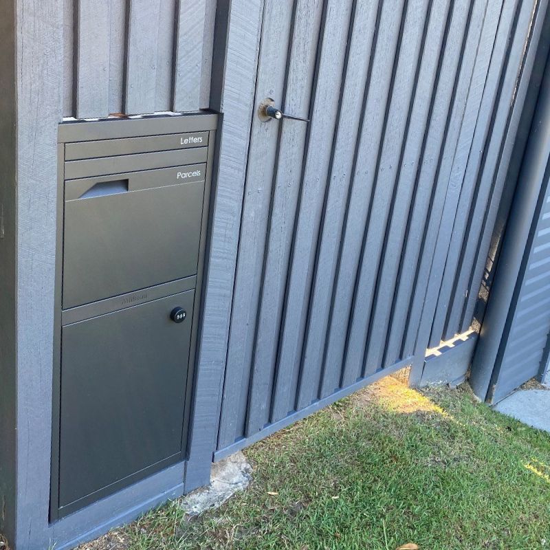 Parcel Pal 2 Pillar Letterbox - Charcoal - Image 10