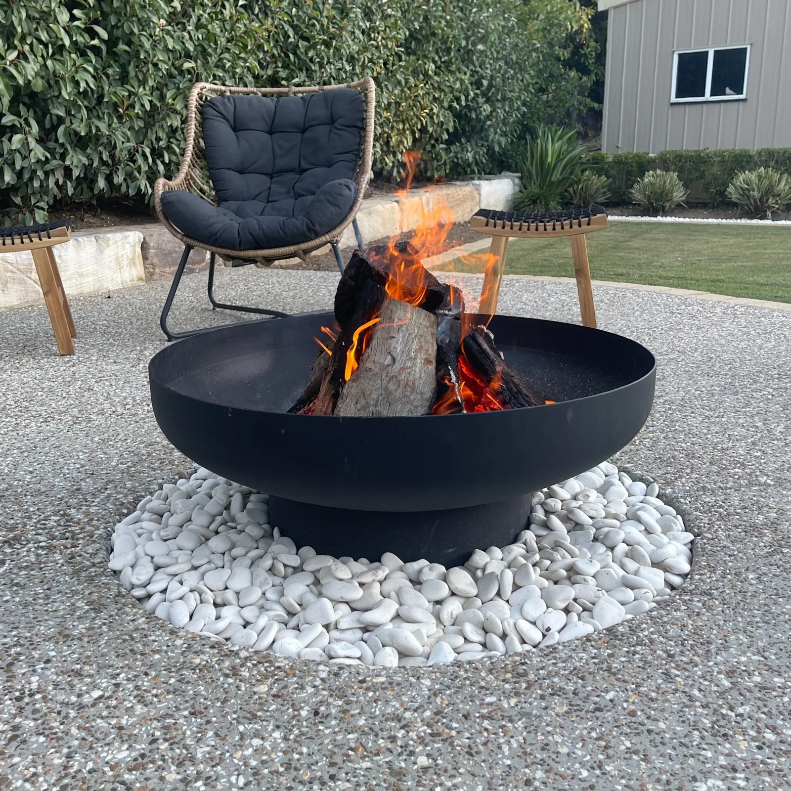 Phoenix 90 Black Fire Pit - Image 11