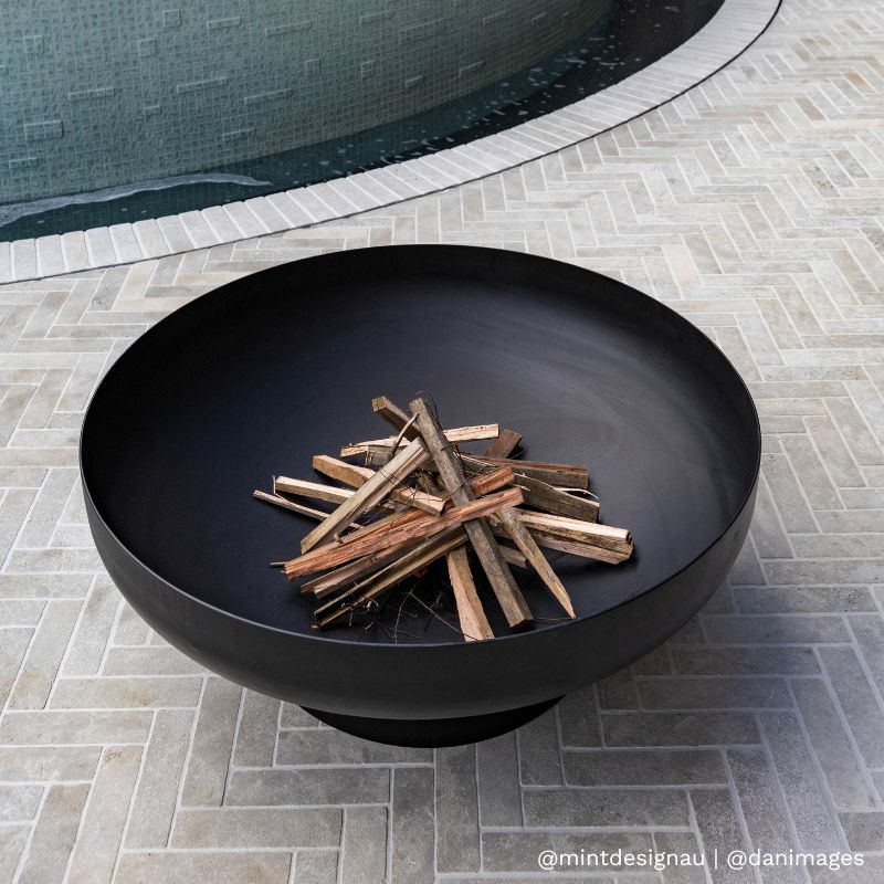 Phoenix 90 Black Fire Pit - Image 13