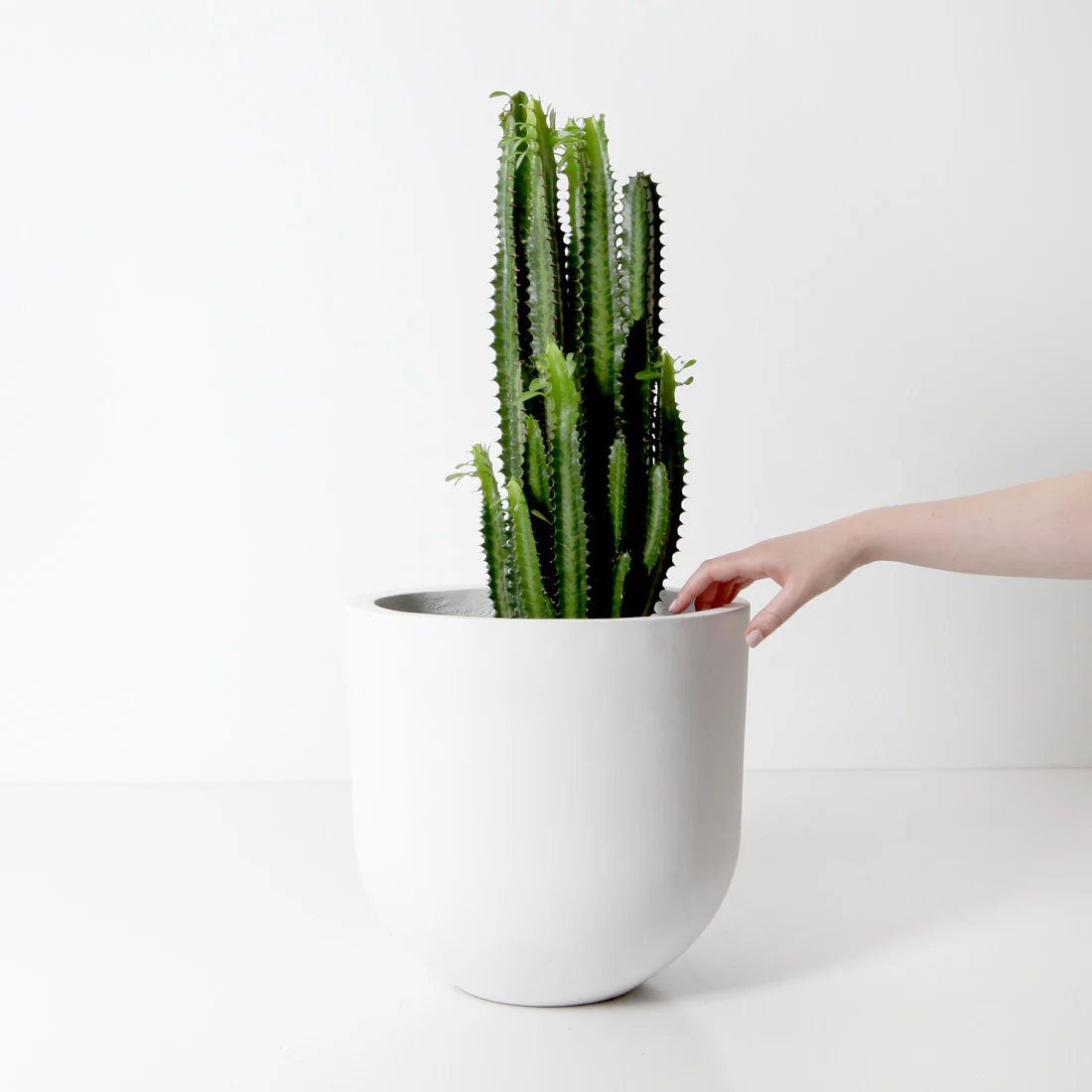 Santorini Plant Pot - White - Image 3