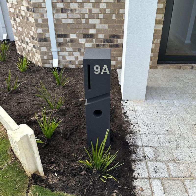 Spa Pillar Letterbox - Image 4
