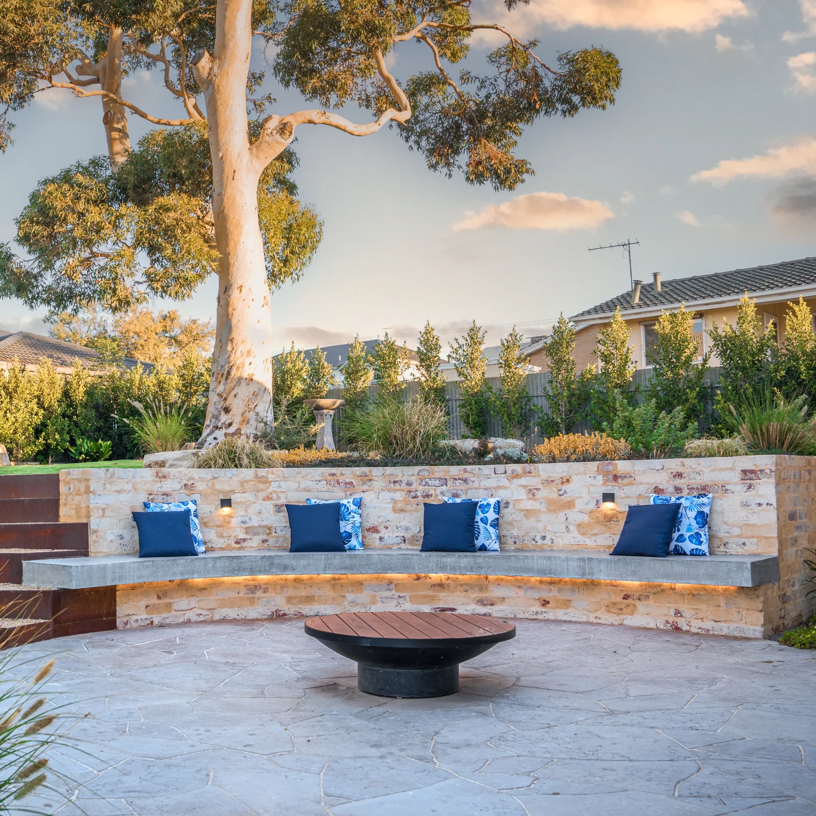 Tucson 80 Black Fire Pit - Image 7