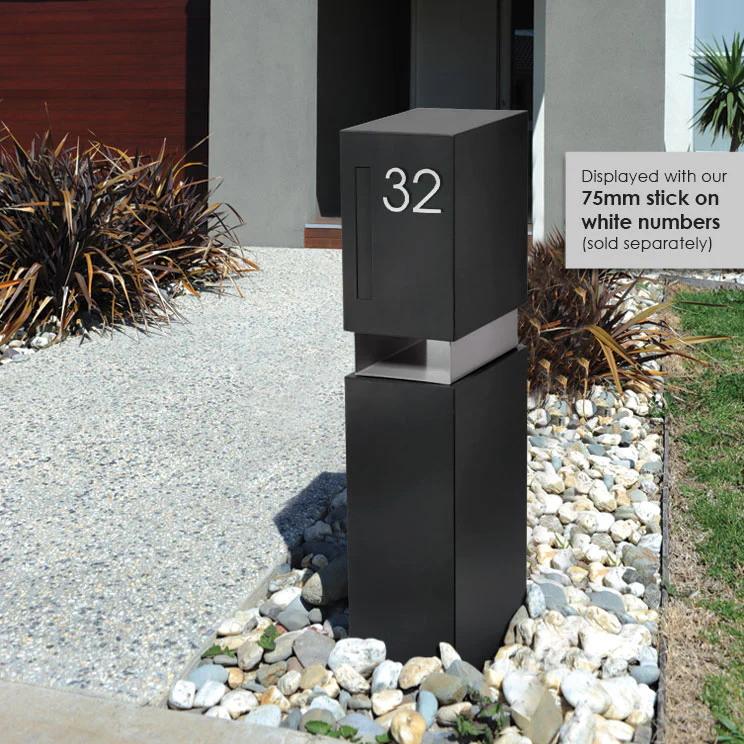 Valencia Pillar Letterbox - Image 7