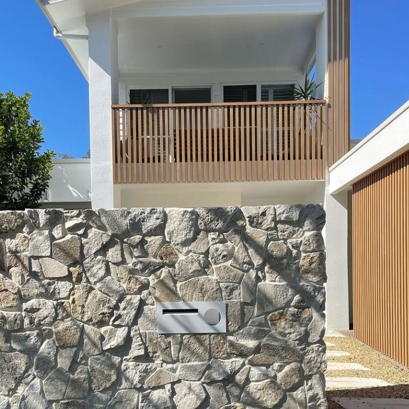 Windsor Fence/Brick Letterbox - Image 9