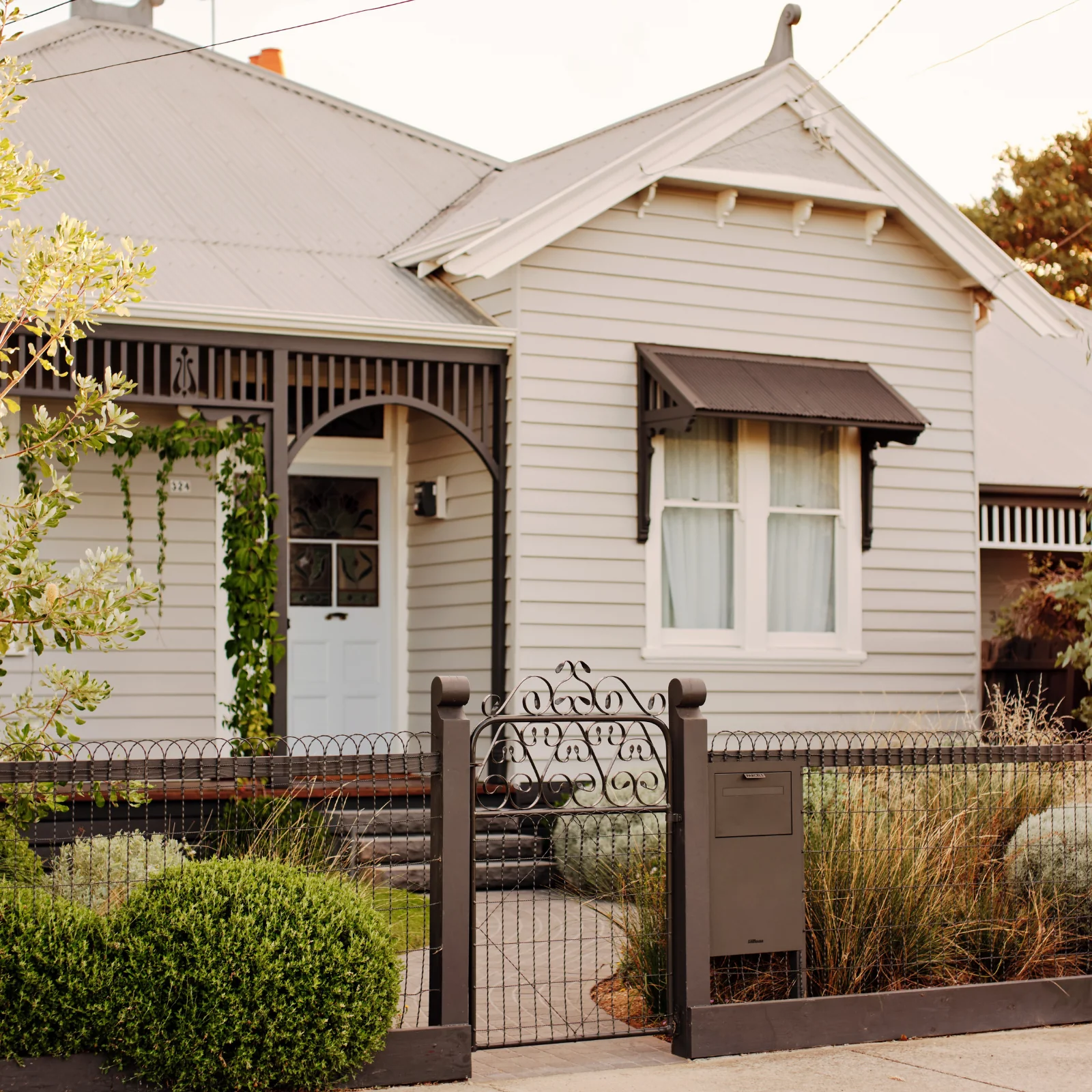 Zurich Parcel Fence/Brick Letterbox - Image 10