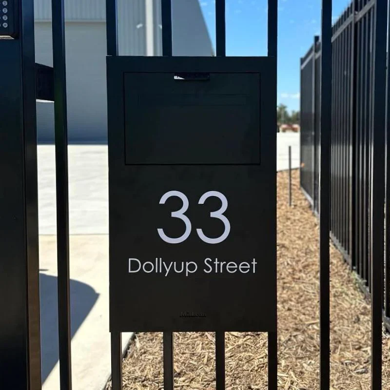 Zurich Parcel Fence/Brick Letterbox - Image 21