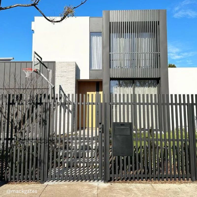 Zurich Parcel Fence/Brick Letterbox - Image 22