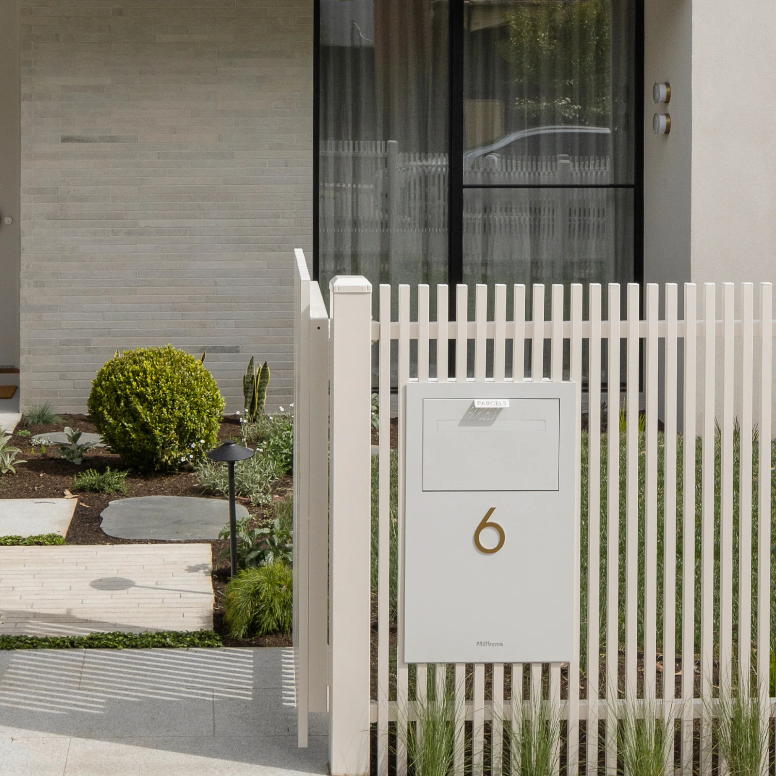 Zurich Parcel Fence/Brick Letterbox - Image 23