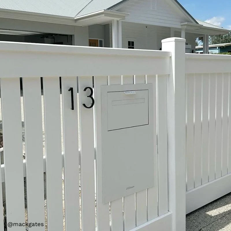 Zurich Parcel Fence/Brick Letterbox - Image 35